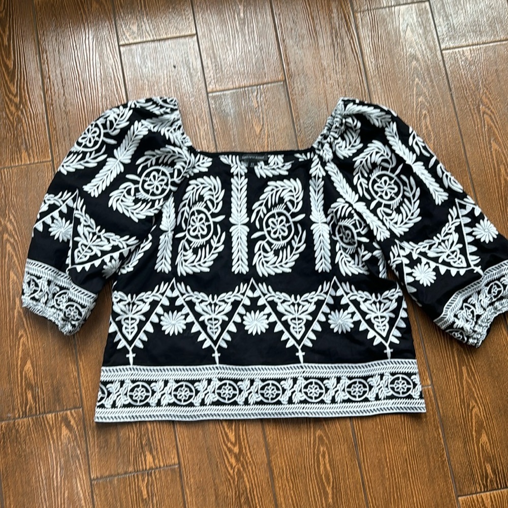 Saks Fifth Avenue Black and White Embroidered Blouse